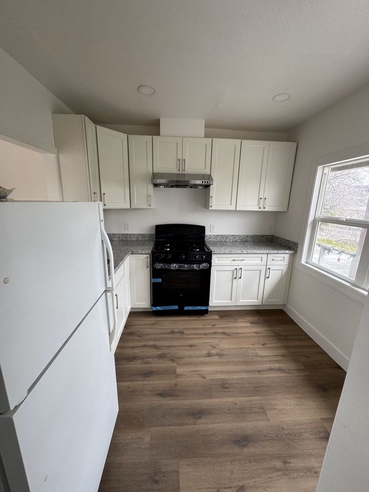 3131 Rose Street - Photo 3 of 11