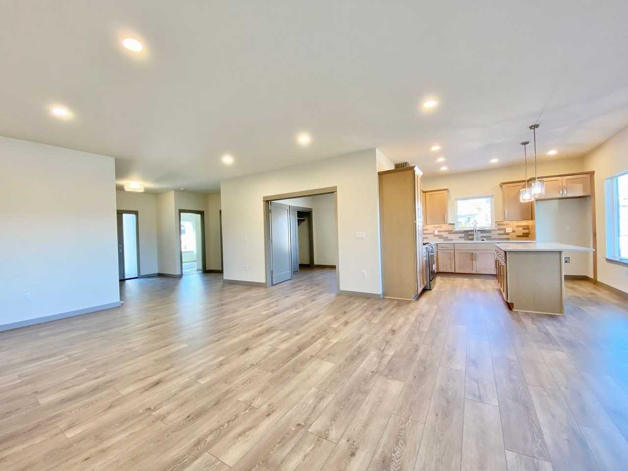 4402 Tayhill Way - Photo 2 of 43