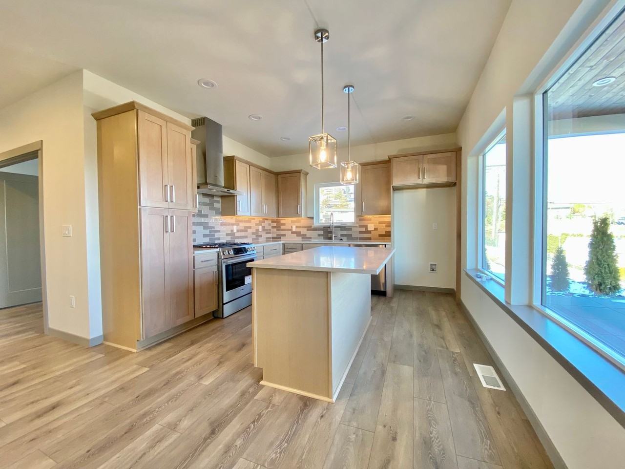 4402 Tayhill Way - Photo 4 of 43