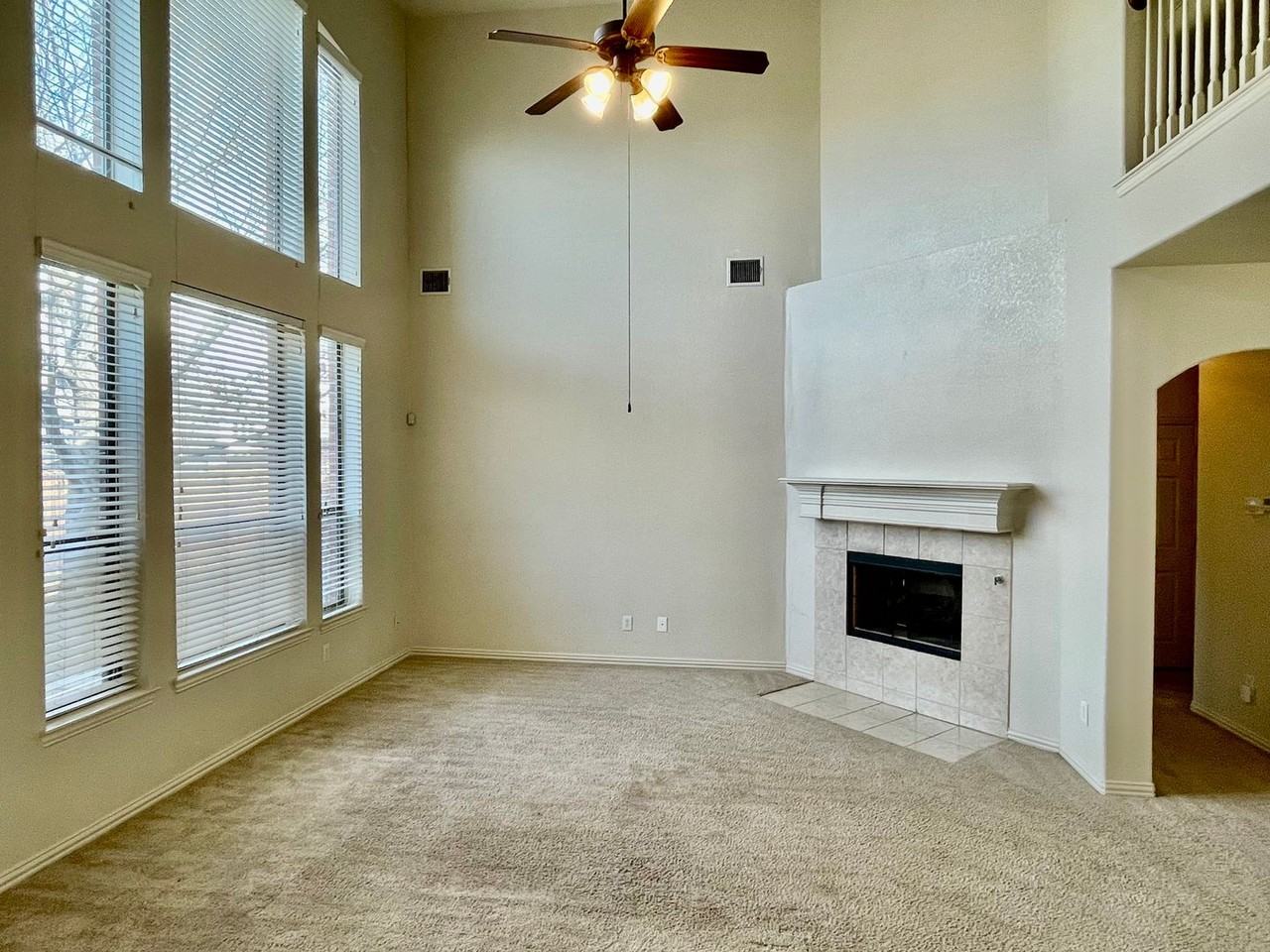 6304 Blackstone Dr - Photo 6 of 32