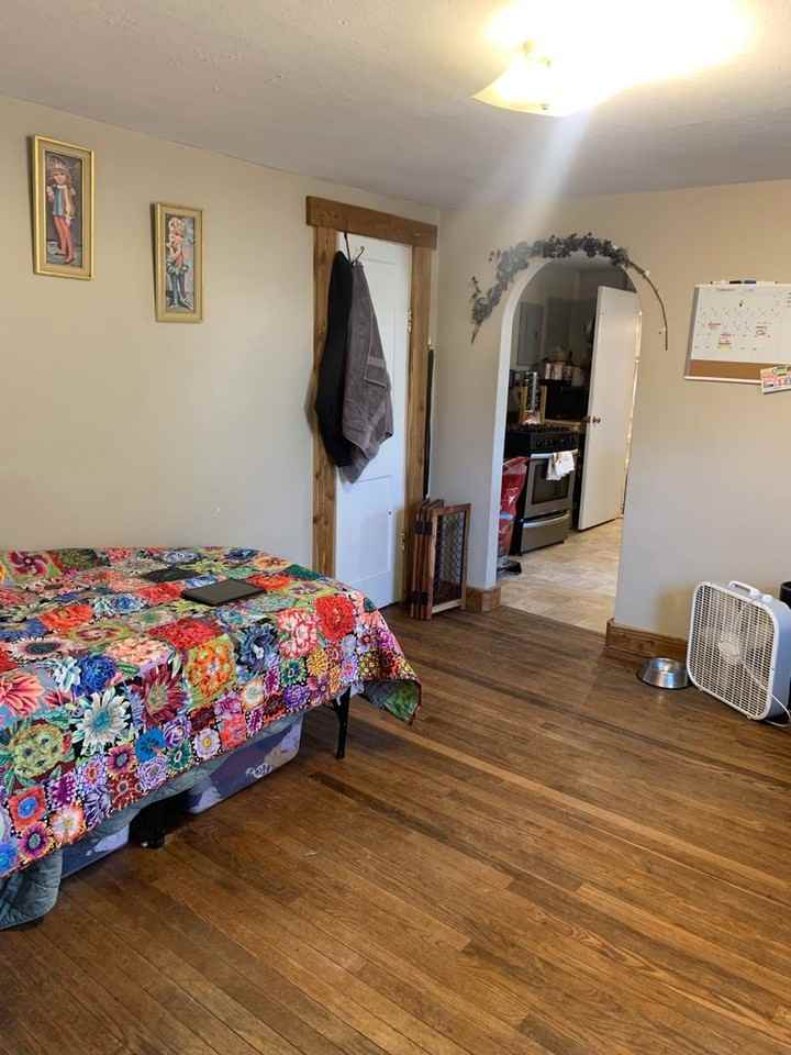 1306 1/2 W 6th St - Photo 3 of 7