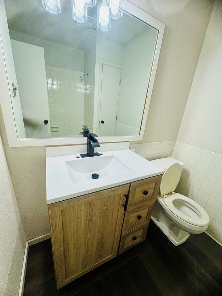Kinkead Court - Photo 7 of 7