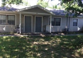 featured image of 911 E Quincy St