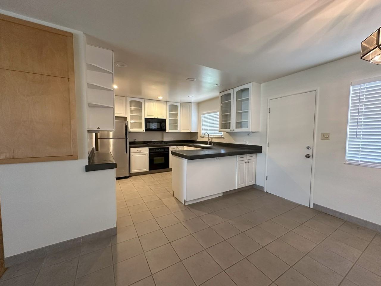 5030 Kingston Way - Photo 2 of 6