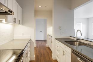 401 Broadway E - Photo 1 of 1