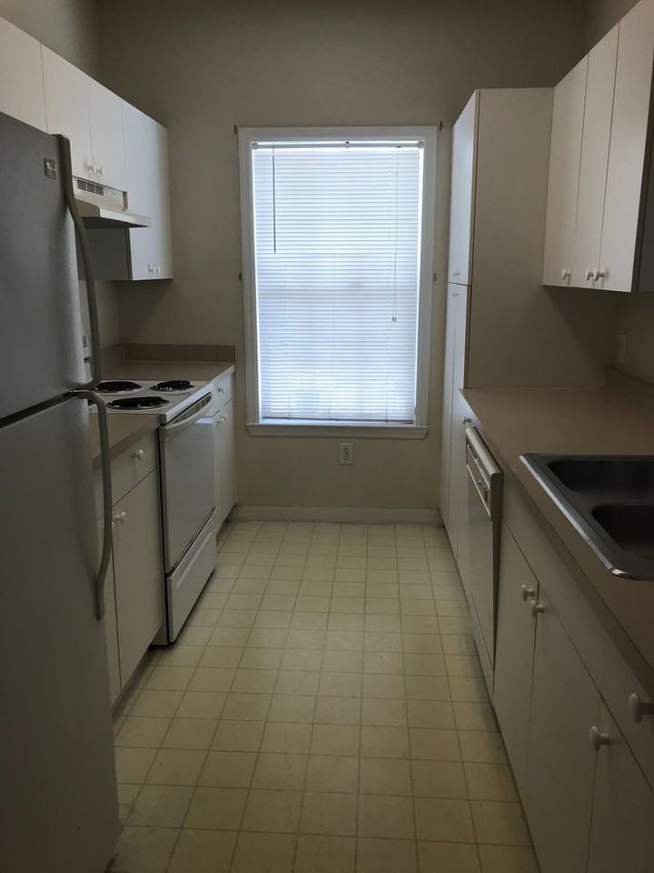3589 Conroy Rd - Photo 5 of 11