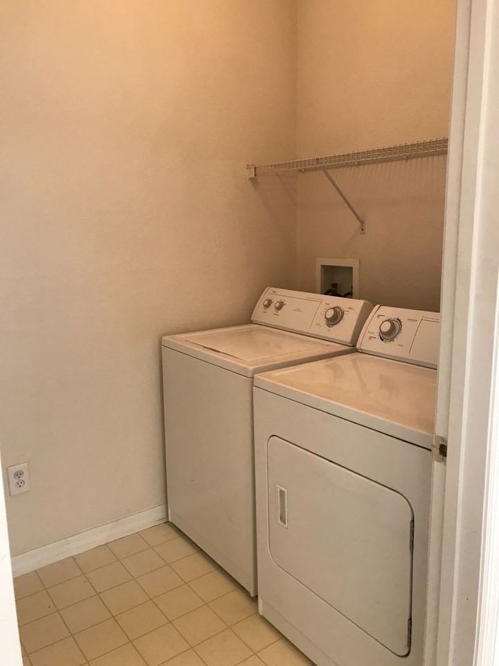 3589 Conroy Rd - Photo 6 of 11
