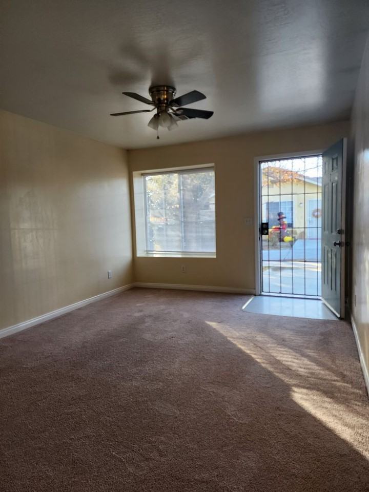 722 Spring Meadow Ct #1 - Photo 3 of 15