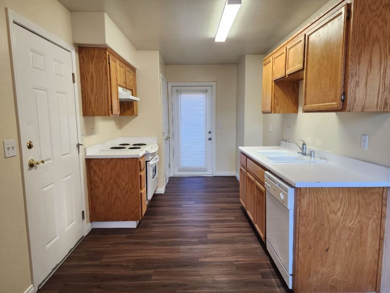 722 Spring Meadow Ct #1 - Photo 5 of 15