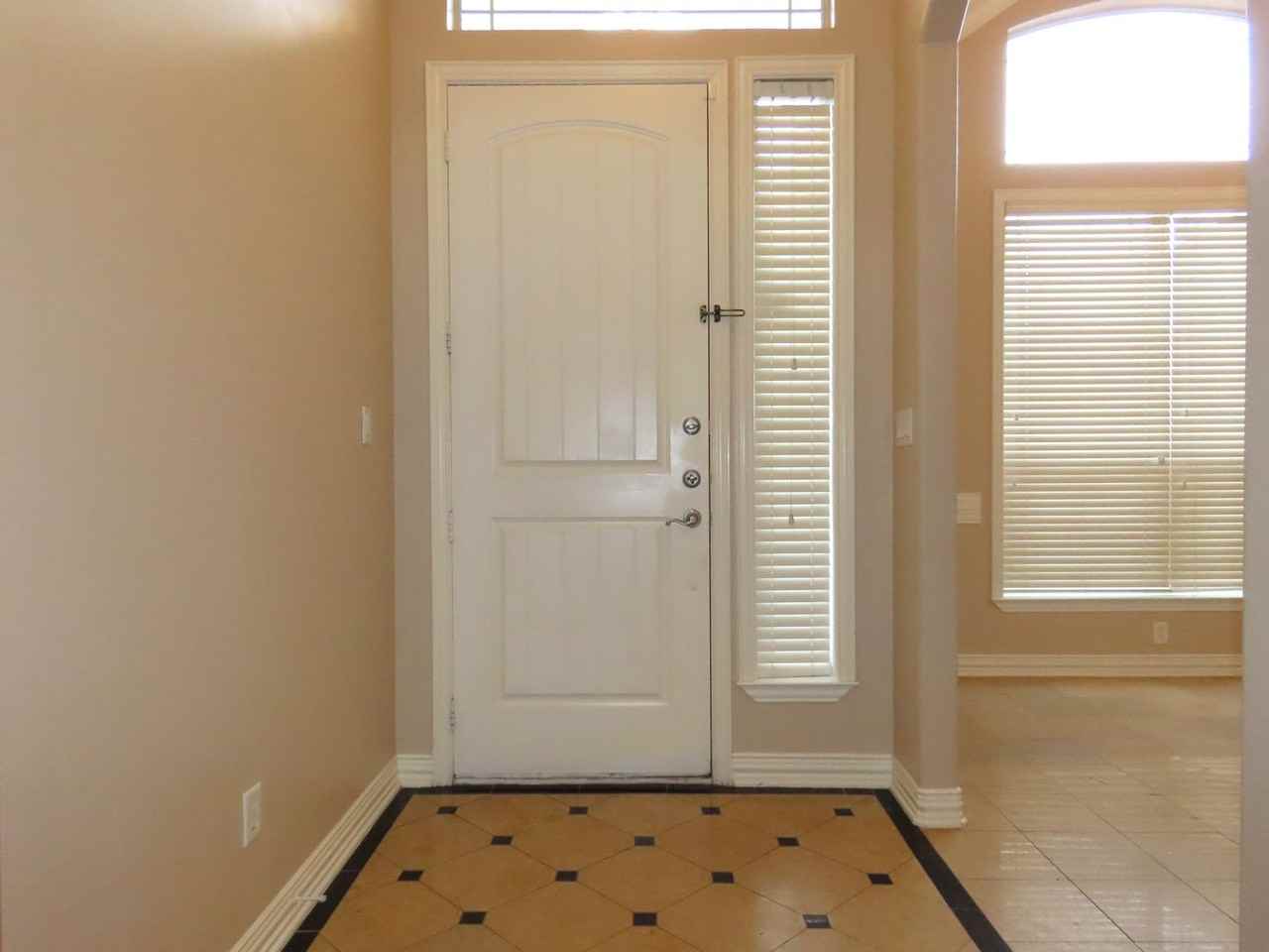 5831 Persimmon Dr - Photo 3 of 42