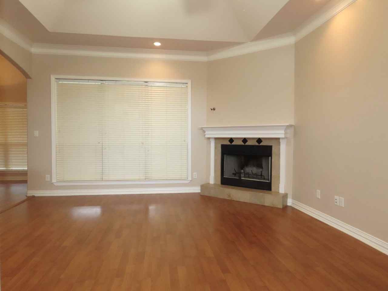 5831 Persimmon Dr - Photo 7 of 42