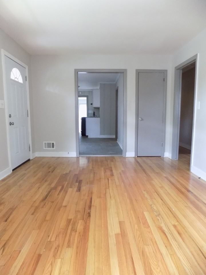 2707 Holt Dr - Photo 4 of 20