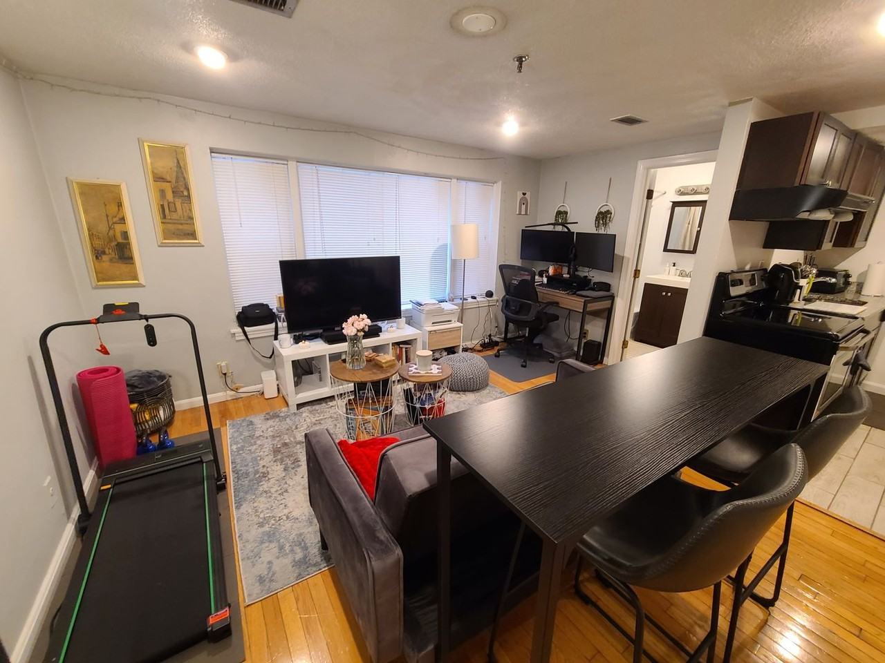 1423 Commonwealth Ave #103 - Photo 6 of 8