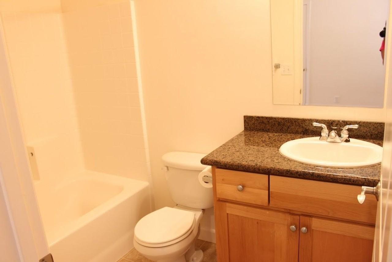 491 N Chorro St - Photo 2 of 22