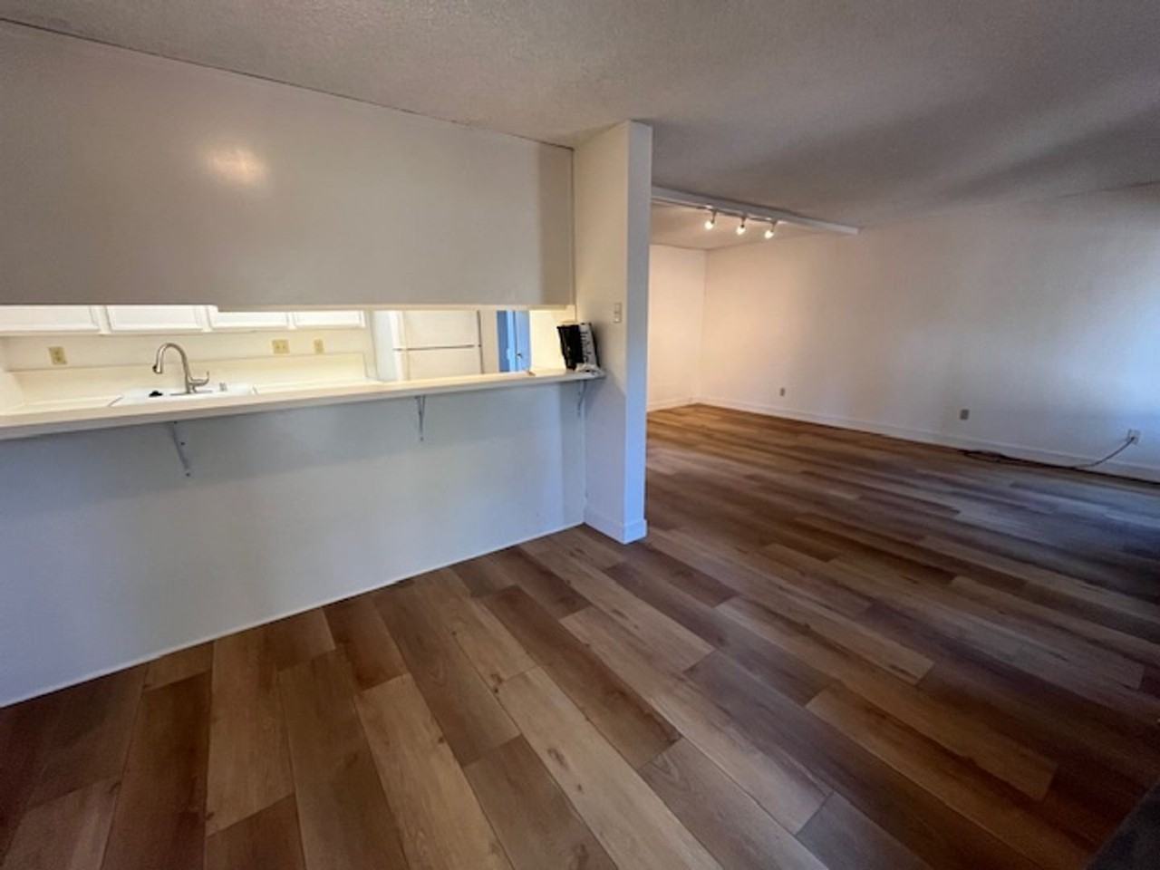 570 Peach St #36 - Photo 4 of 11