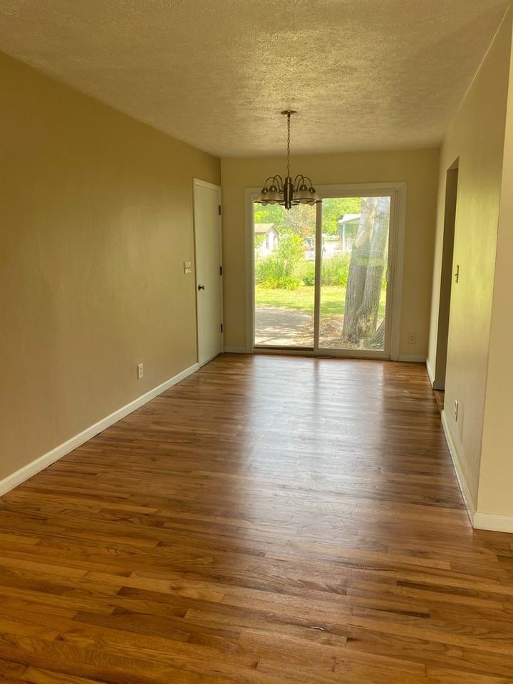650 Beverly Hills Dr - Photo 3 of 21