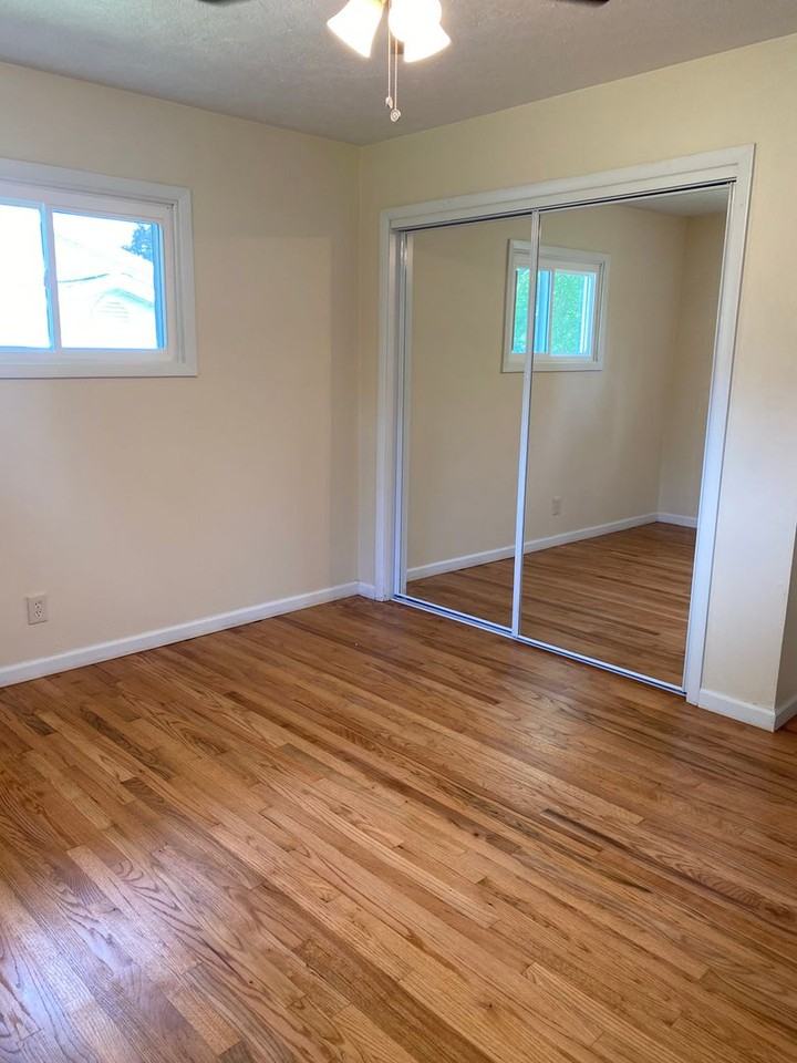 650 Beverly Hills Dr - Photo 7 of 21