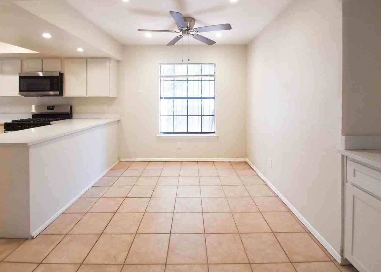 4117 River Bend Dr - Photo 3 of 13