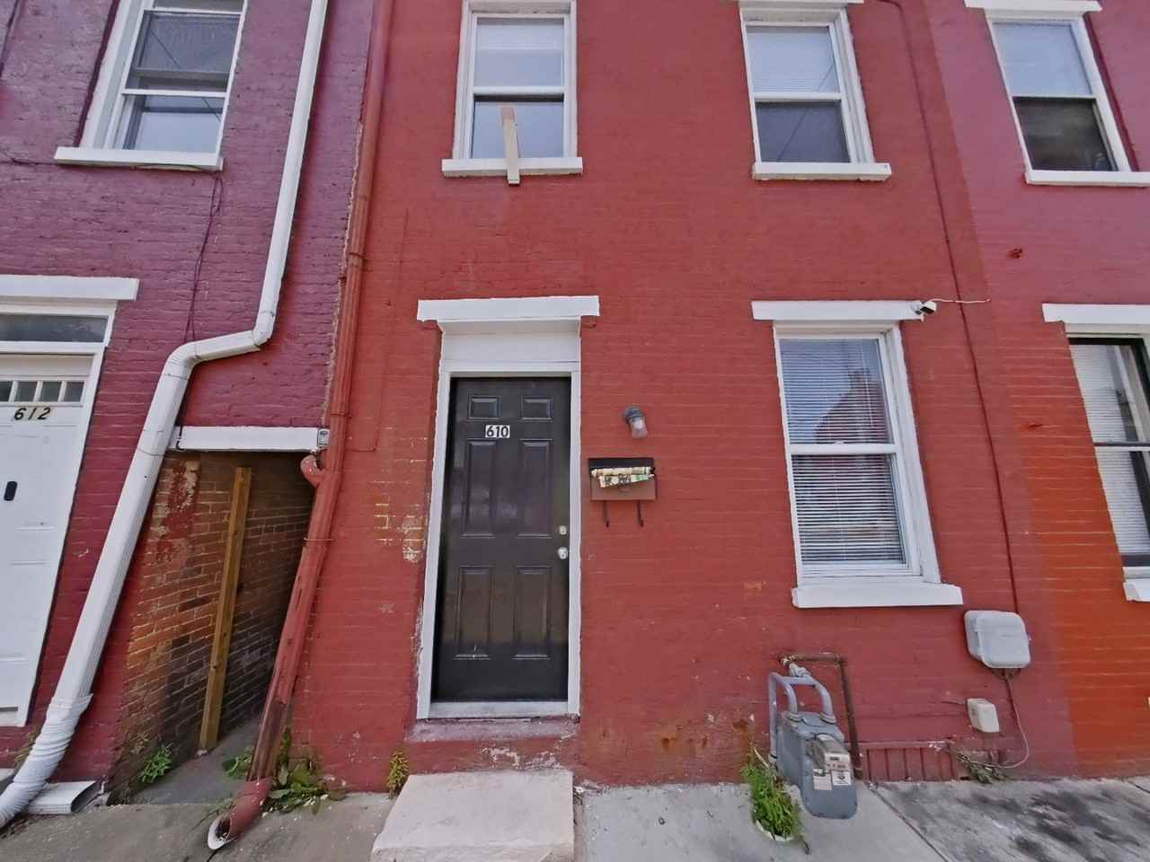 610 S Queen St - Photo 2 of 29