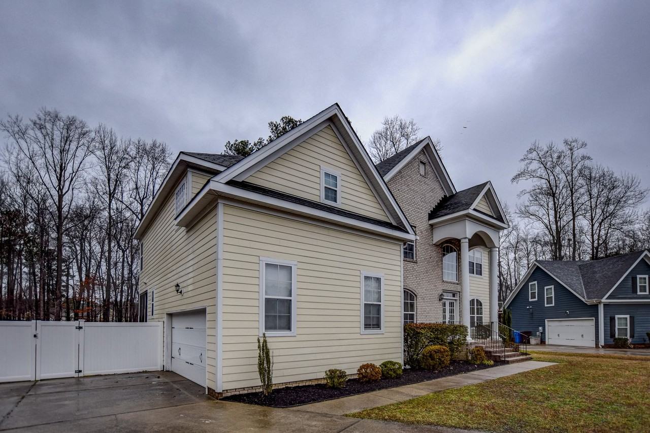 5444 Royal Tern Ct - Photo 3 of 50