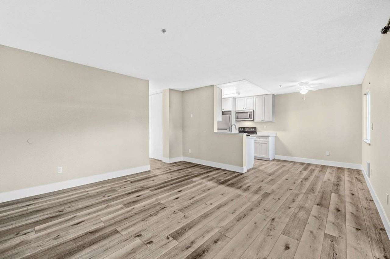 3624 Silver Oaks Way #E - Photo 7 of 26