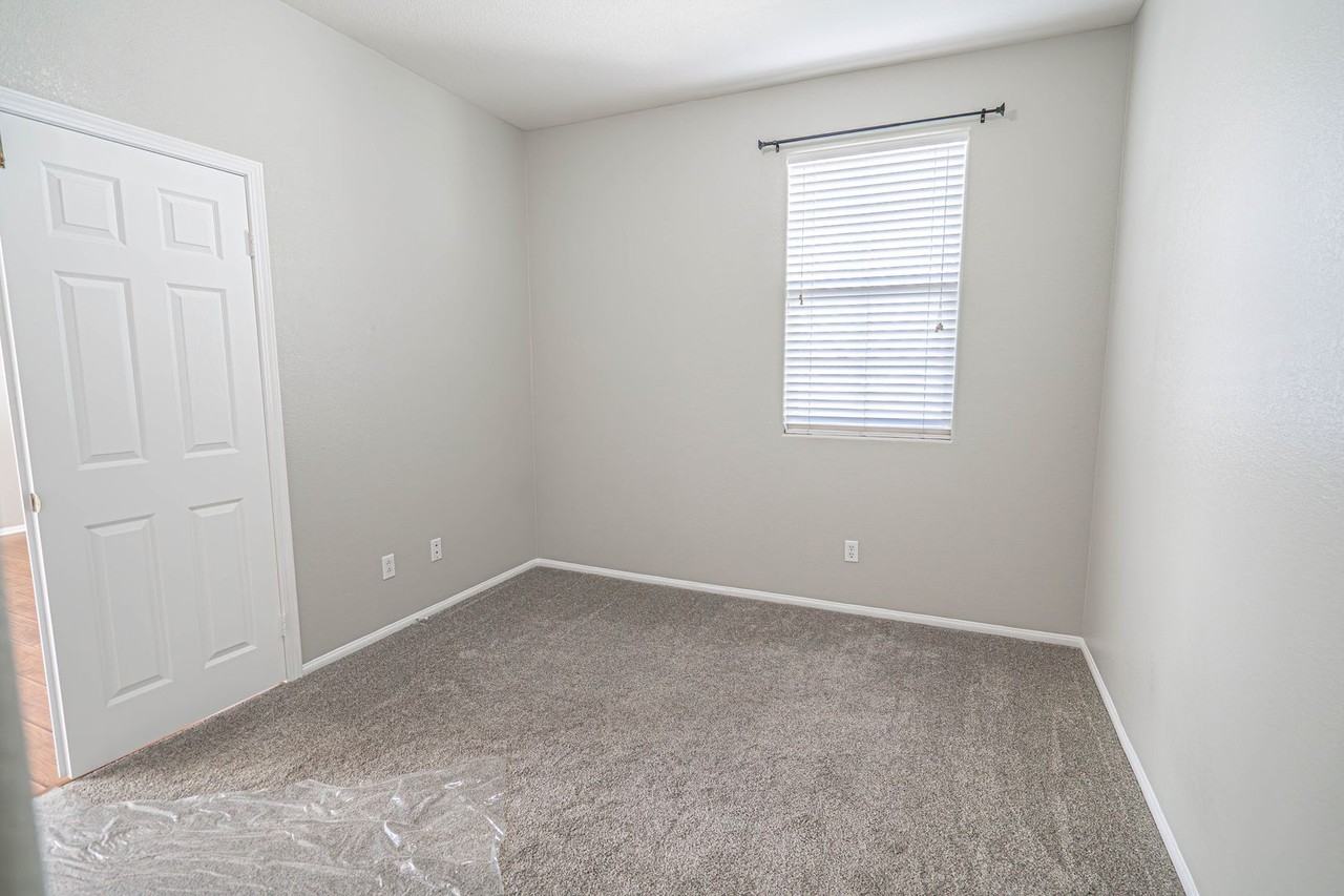 44254 Amethyst St - Photo 5 of 20