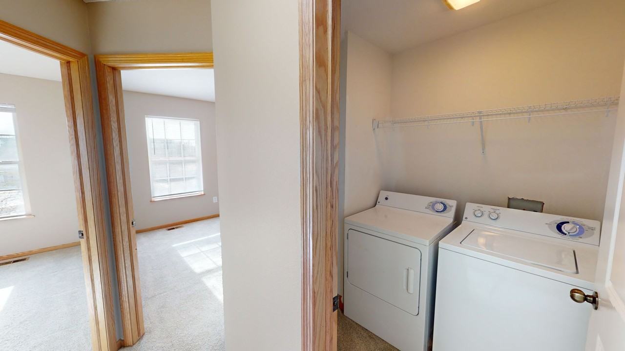 3126 Sw Sharmin Ln - Photo 4 of 7