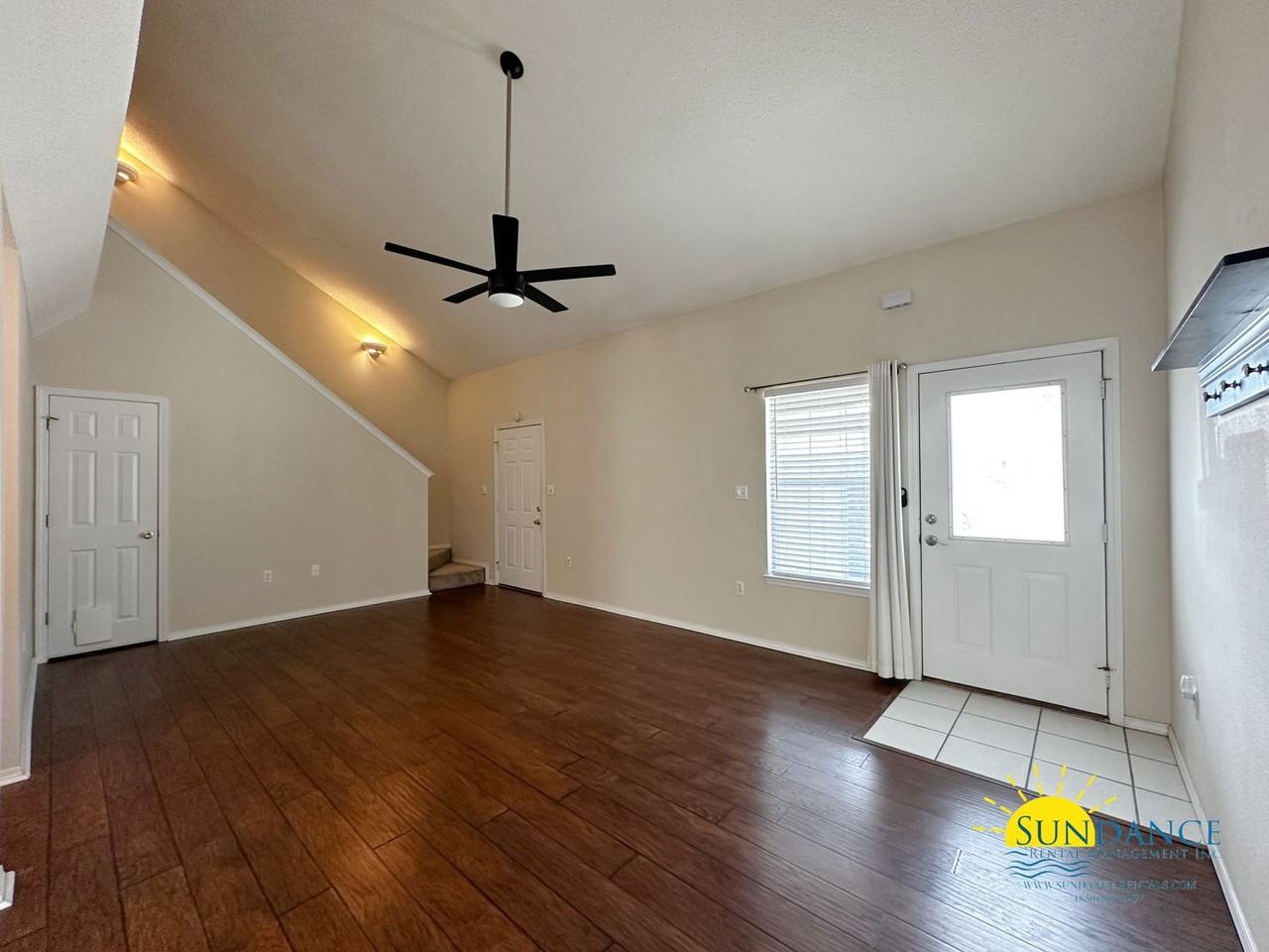 1017 Creel St #B - Photo 2 of 22