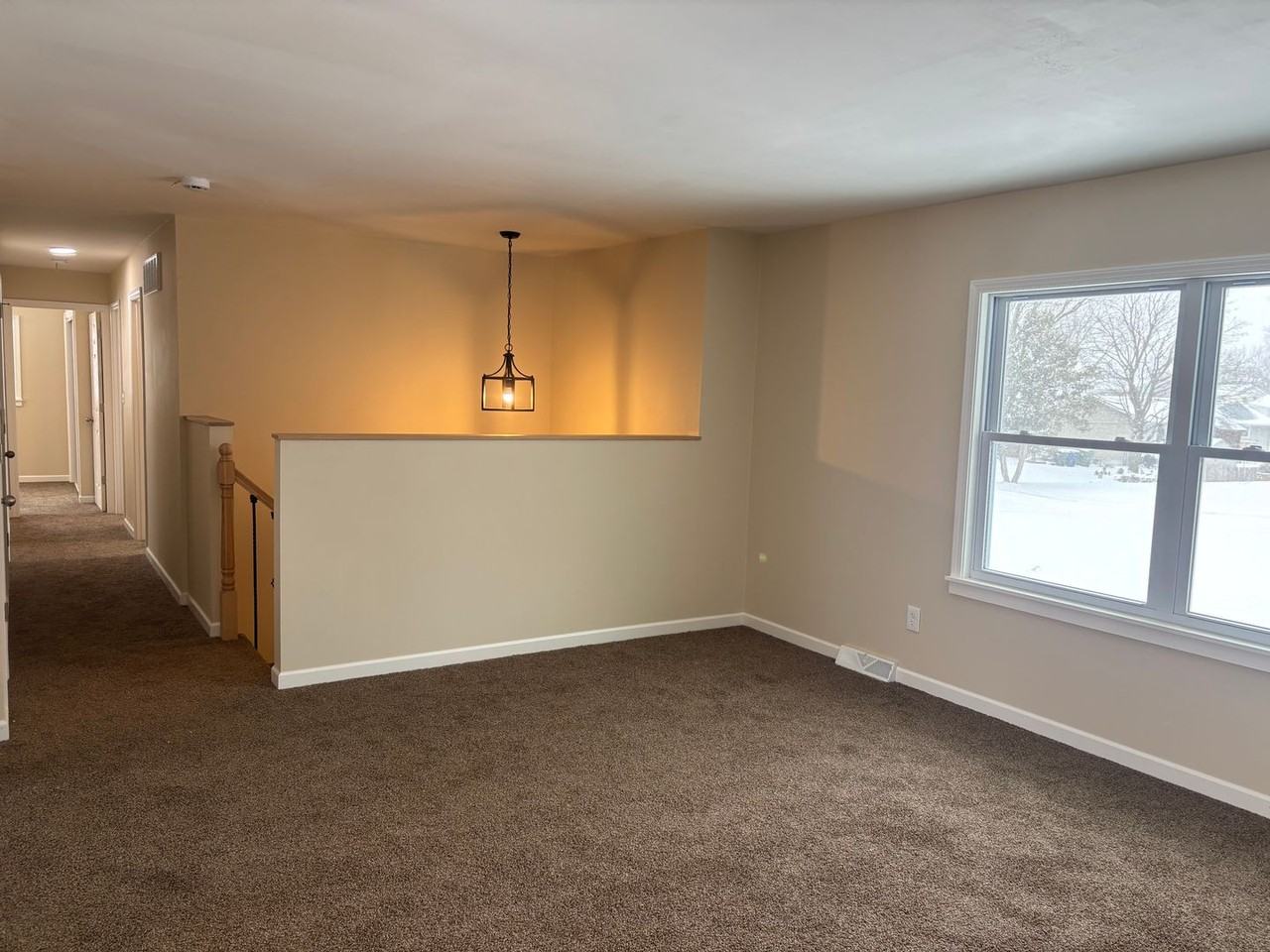 1512 Crestline Dr - Photo 3 of 16