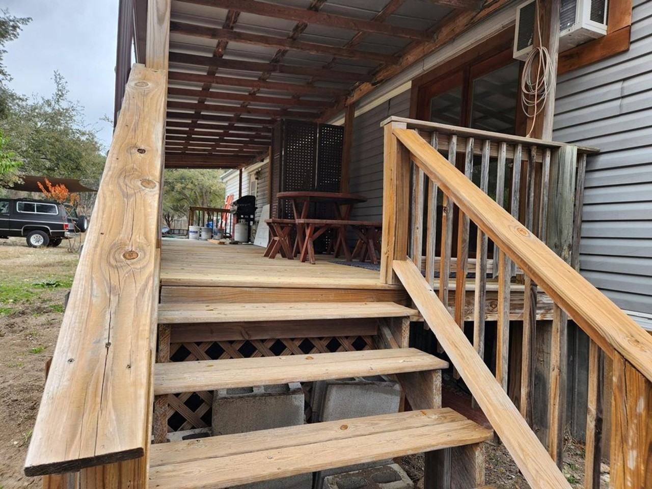 213 Willow Ln - Photo 2 of 9