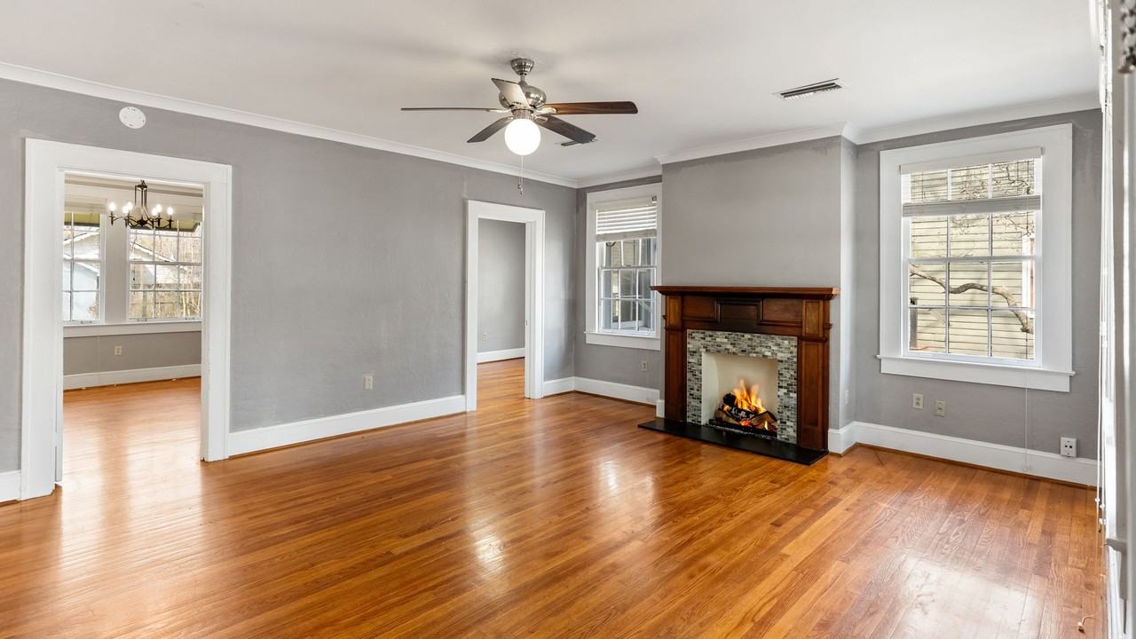 1953 Stanford Ave - Photo 3 of 9