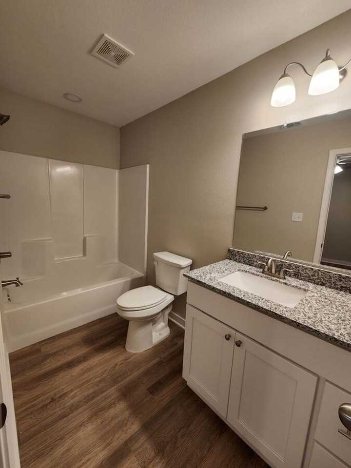 Parkway Townhomes - Photo 5 of 32