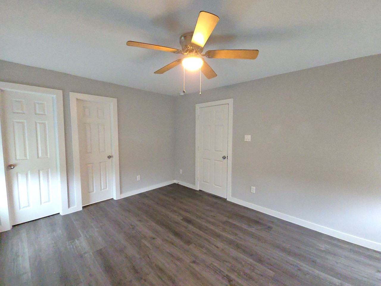 4626 Shreveport Blvd #B - Photo 3 of 23