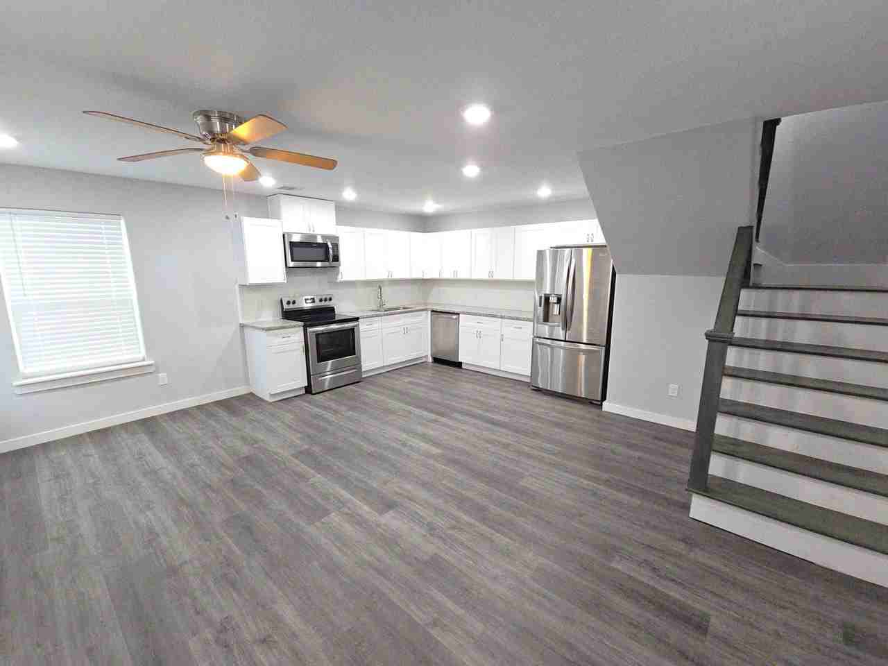 4626 Shreveport Blvd #B - Photo 5 of 23