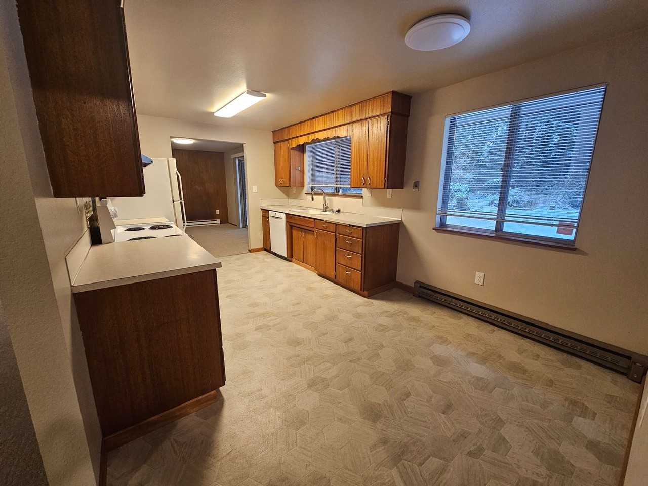 2008 152nd St E - Photo 6 of 17