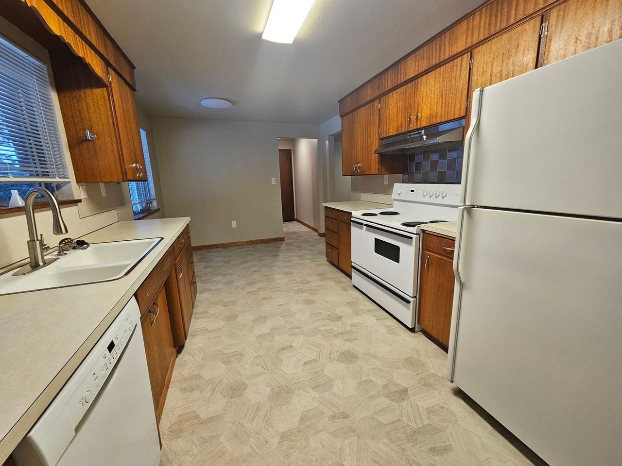 2008 152nd St E - Photo 7 of 17