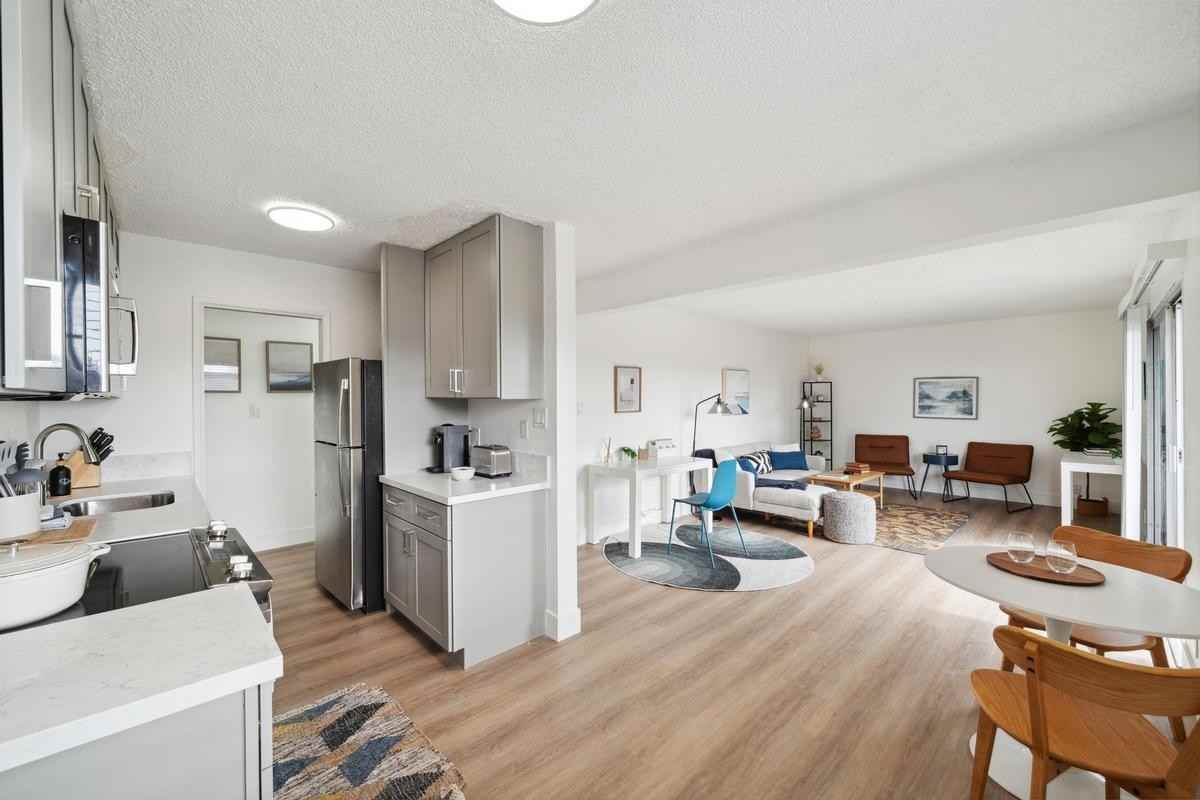 544 Central Ave - Photo 3 of 18