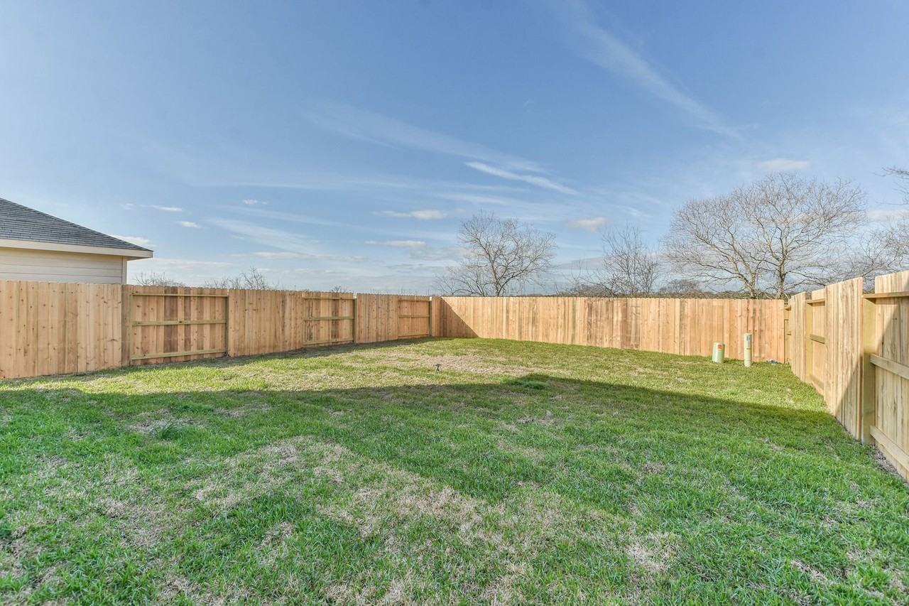 18927 Jasper Ridge Dr - Photo 6 of 37