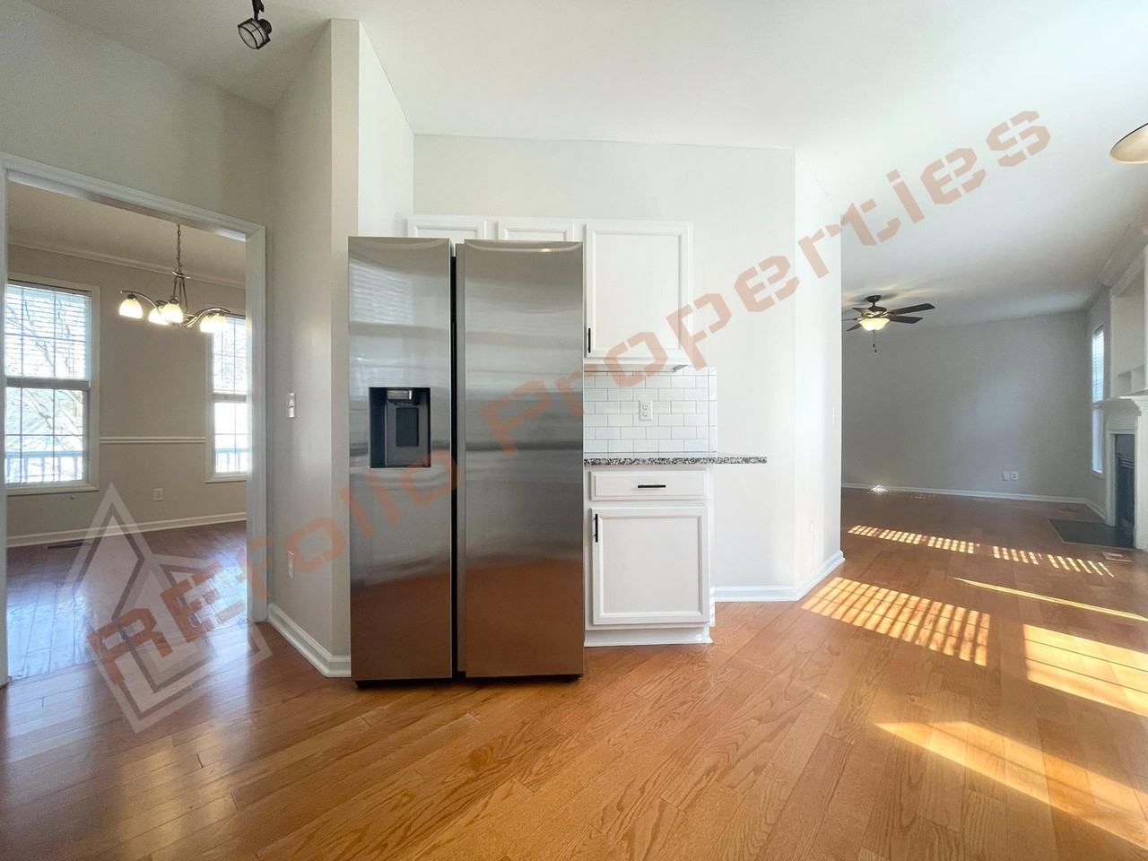 2517 Tadley Ct - Photo 5 of 30