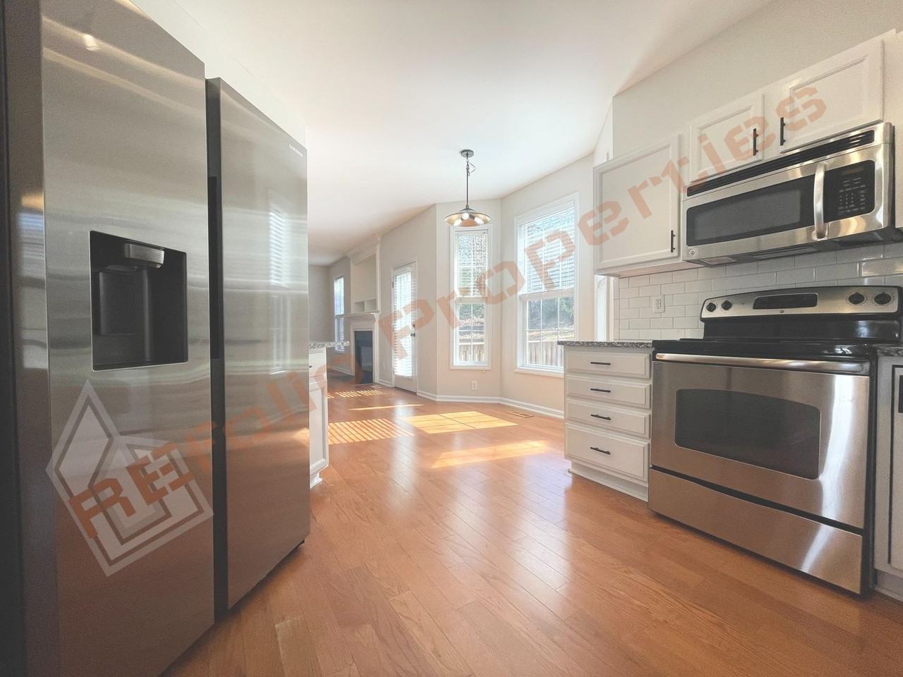 2517 Tadley Ct - Photo 7 of 30