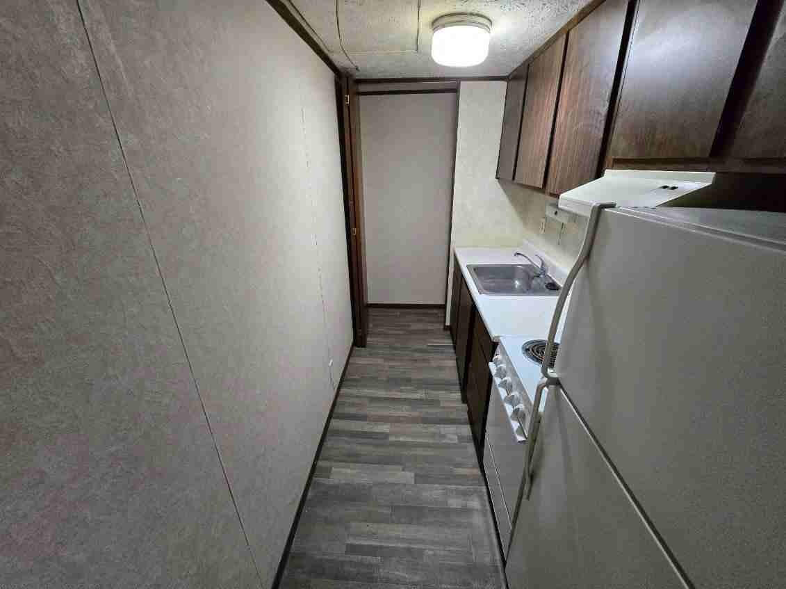 1637 Alameda Dr - Photo 7 of 11