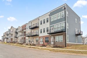 featured image of 225 Charleston Ave