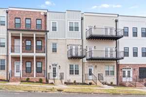featured image of 219 Charleston Ave