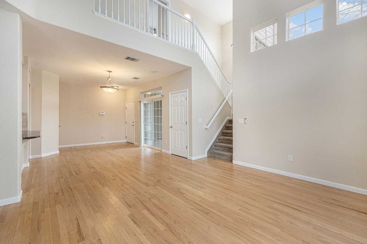 10050 E Gunnison Pl - Photo 7 of 25