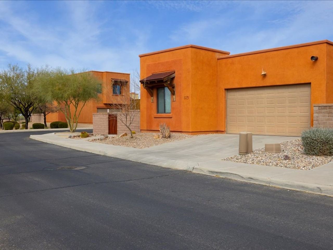8721 E Perry Park Cir - Photo 2 of 30