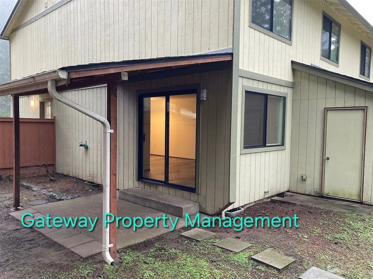 623 Firwood Ct - Photo 3 of 16