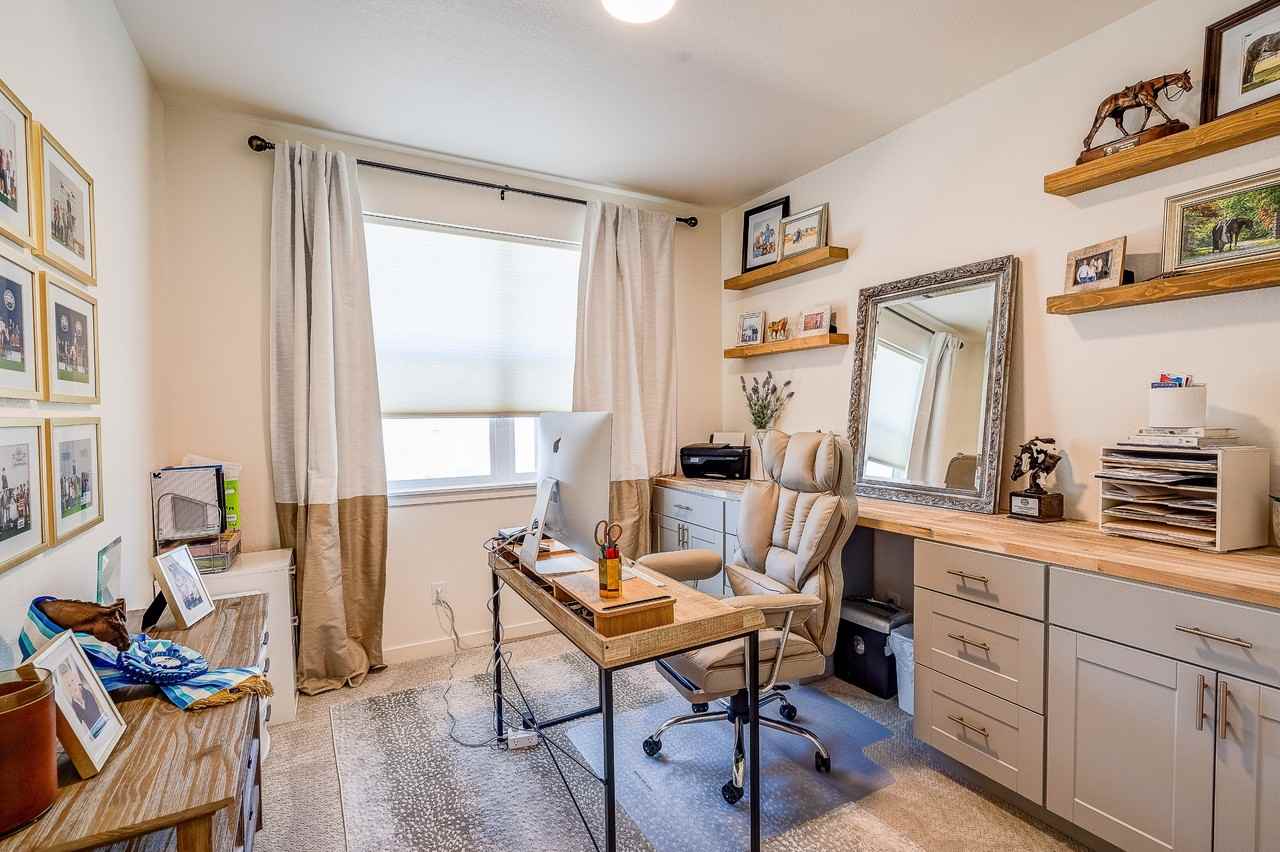 9061 Mahjong Ct - Photo 3 of 20