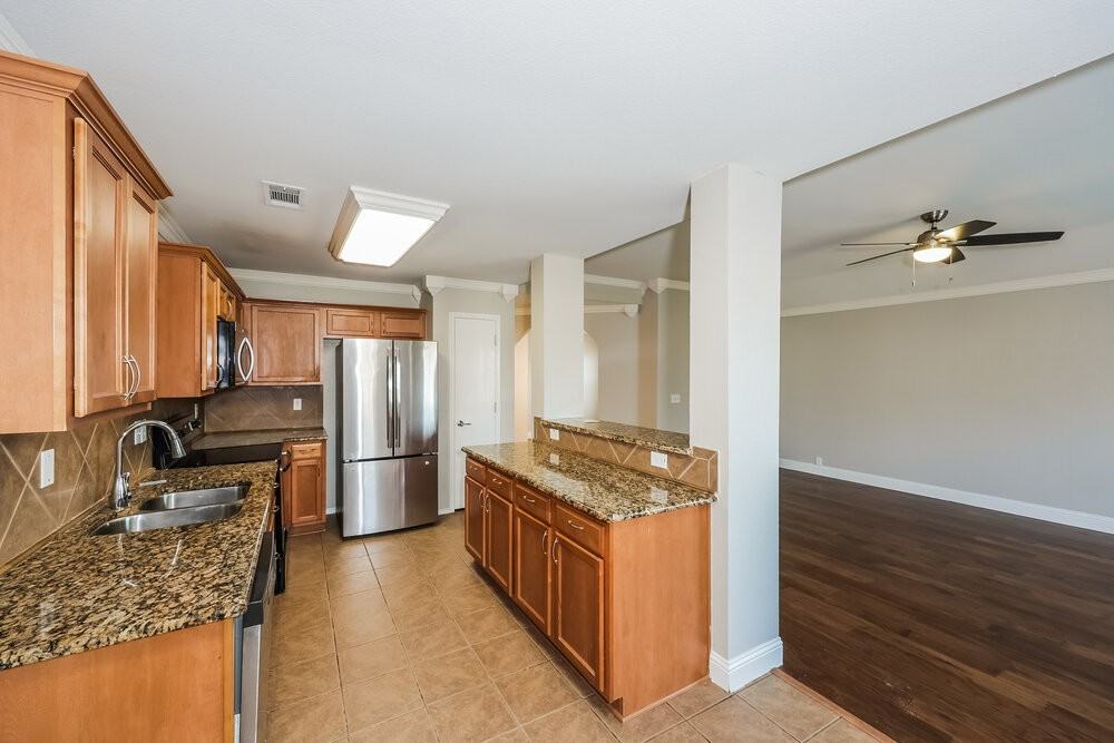 711 River Run Dr - Photo 6 of 16