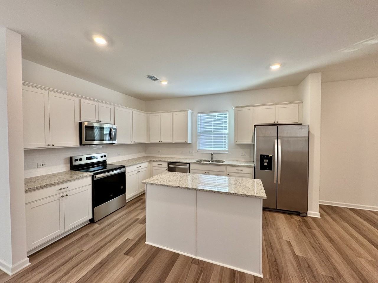 3012 Orwell Drive Gainesville GA - Photo 4 of 49