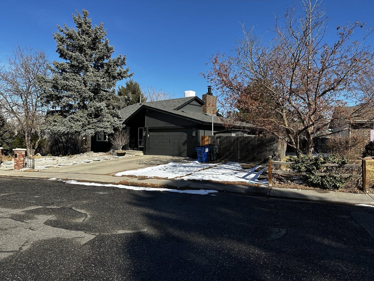 7590 Flower St - Photo 2 of 50